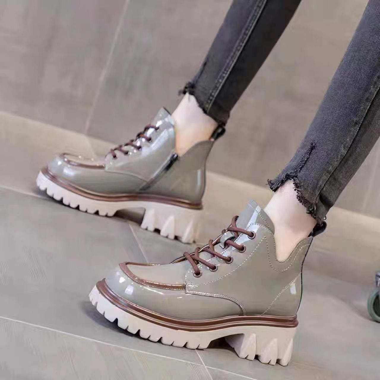 Women's Fashion Retro All-match Ankle Boots